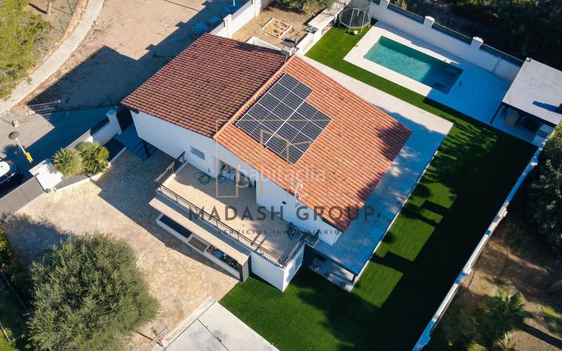 Foto 3599e740-64a7-4eea-8c92-bbb09b280ae6. Xalet amb aparcament piscina a Centre Vendrell (El)