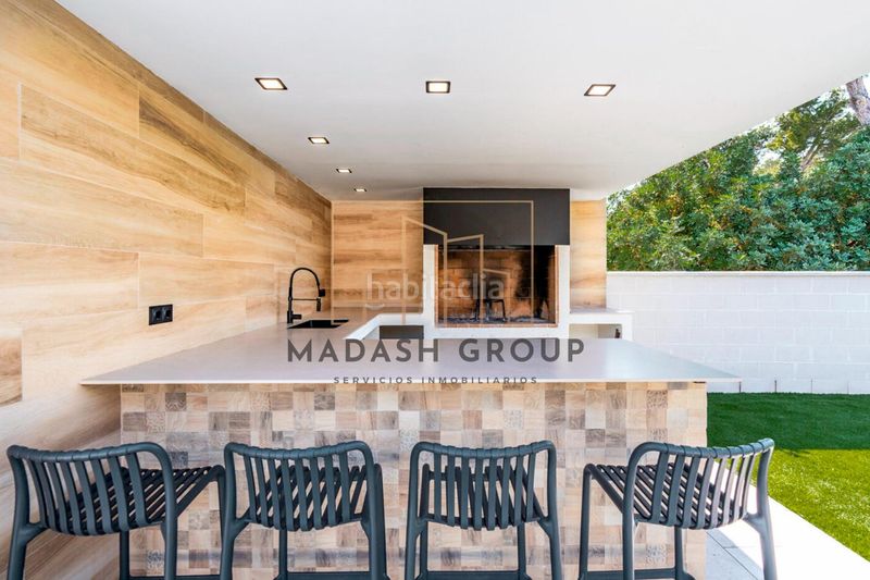 Foto 5825f356-9684-4816-8dd0-cb5d64f0fe11. Xalet amb aparcament piscina a Centre Vendrell (El)