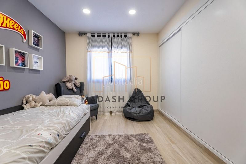 Foto 585b0657-3669-4970-aa50-0c98f9ece496. Xalet amb aparcament piscina a Centre Vendrell (El)