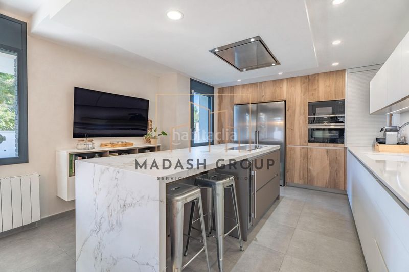 Foto 5beb3bd0-c513-4c9a-b9d8-cb41c35849be. Xalet amb aparcament piscina a Centre Vendrell (El)