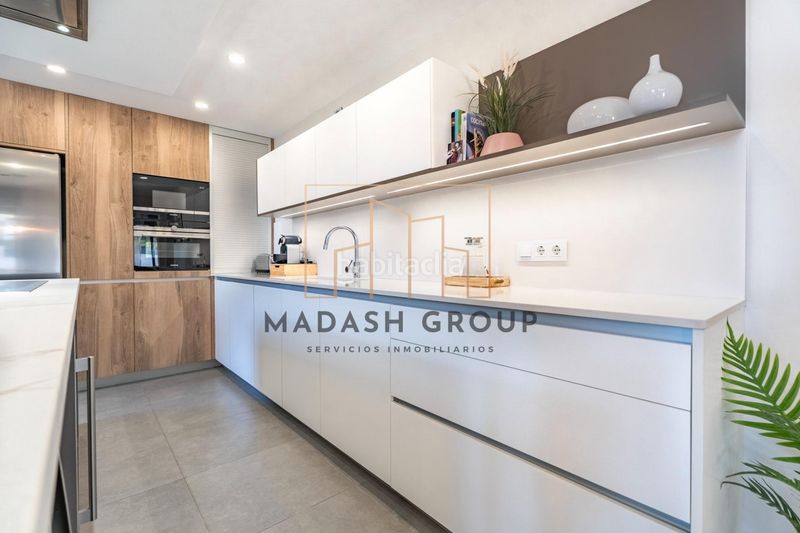 Foto 84276817-7126-425d-8b6a-a16bb6d6d3d1. Xalet amb aparcament piscina a Centre Vendrell (El)