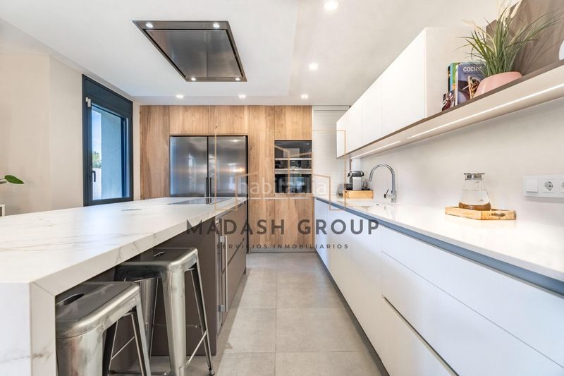 Foto c1a158a9-e72f-4580-be6a-1dccd5c481b9. Xalet amb aparcament piscina a Centre Vendrell (El)