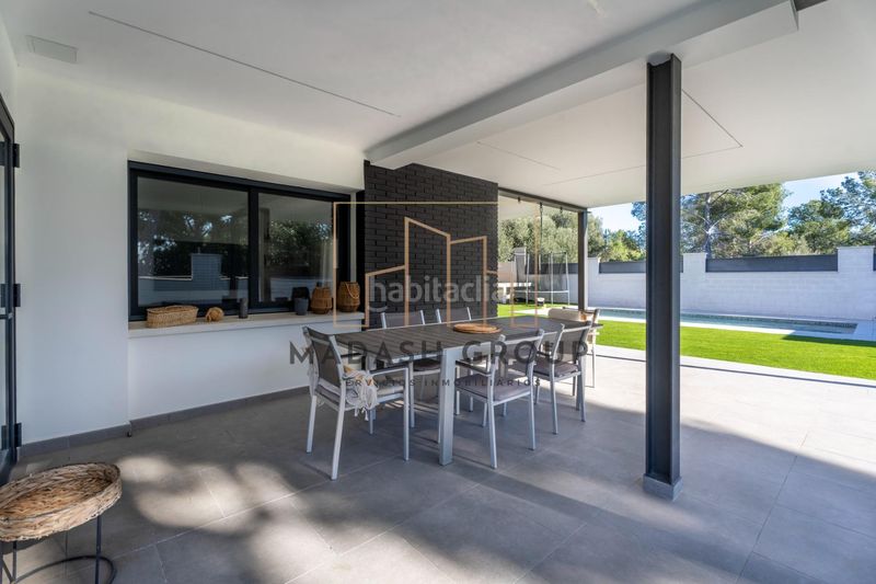 Foto ca351674-067c-4452-a8e2-e1bb6d70683d. Xalet amb aparcament piscina a Centre Vendrell (El)