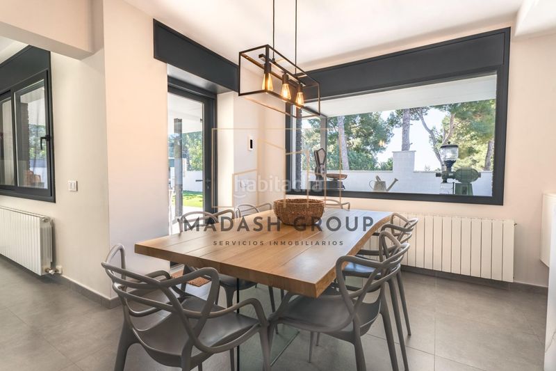 Foto cebcd275-42a7-43fe-a405-836df6634fcf. Xalet amb aparcament piscina a Centre Vendrell (El)