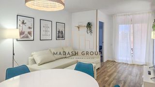 Pis a Carrer gas del 3. Piso 3 habitaciones, 2 ba�os en mestral.