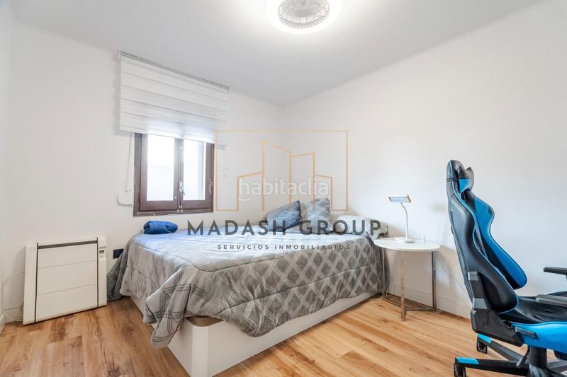 Foto 8bbe92a3-cecd-4d46-9818-44862b38fb7f. Casa amb calefacció aparcament a Centre Reus