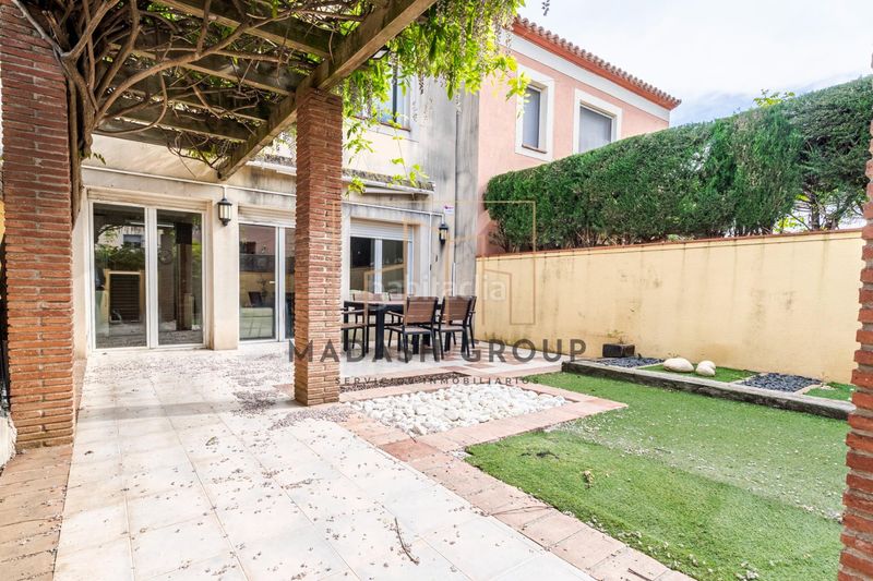 Foto 169e8676-40d9-45e8-b763-909c0e9280e2. Casa adossada amb aparcament a Migjorn Reus