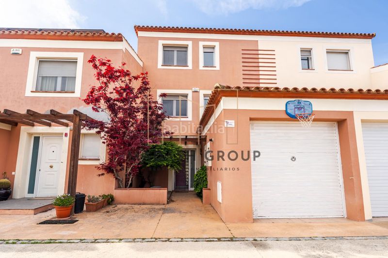 Foto b95c7fbb-0fc4-415f-bce5-ac7d6ae9077f. Casa adossada amb aparcament a Migjorn Reus