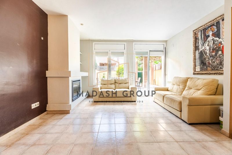 Foto c010bc36-4d7d-49ed-807f-14d92ff34fab. Casa adossada amb aparcament a Migjorn Reus