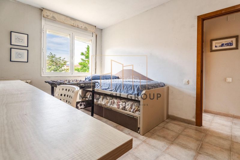 Foto db31abe6-b74e-48d2-8635-c015ce35b644. Casa adossada amb aparcament a Migjorn Reus