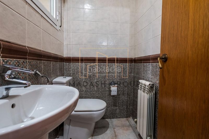 Foto e4ad981b-8045-4b74-bcb0-da2b8d808fef. Casa adossada amb aparcament a Migjorn Reus