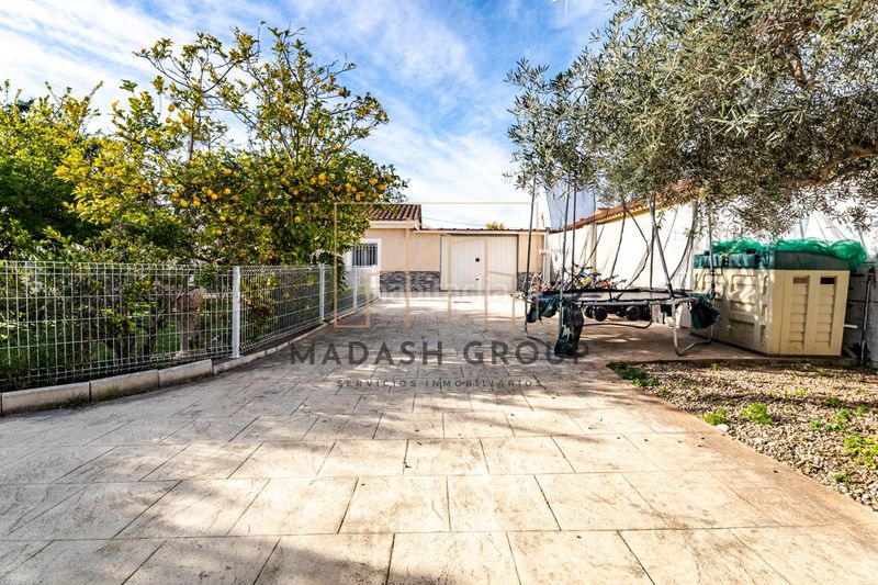 Foto 655d6734-e327-4df7-9d70-9494ccb06fee. Casa amb aparcament piscina a Poble Mont-roig del Camp