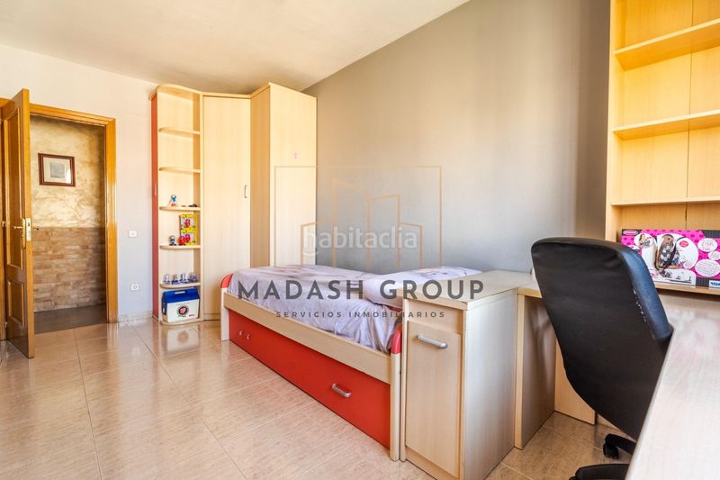 Foto 4c60a432-1e7f-46bf-8ddb-fb0a41910063. Pis amb piscina a Ponent Reus