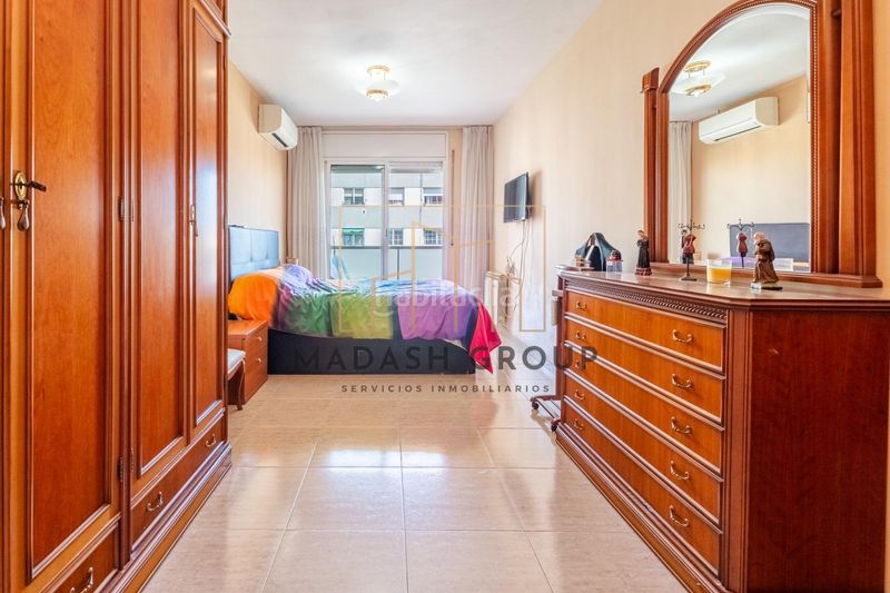Foto bcc24c18-3565-4791-818d-665f0a6219a9. Pis amb piscina a Ponent Reus