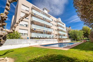 Appartement  Carrer tarragona de. Planta baja 3 habitaciones, 2 baños en calle tarragona , salou.