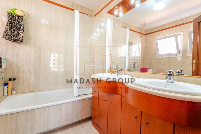Foto 15f83981-ecaa-40c3-9008-905ba4c69abe. Casa aparellada amb calefacció aparcament piscina a Vendrell (El)