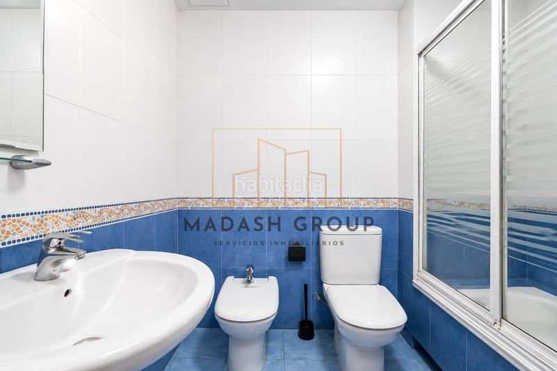 Foto 798d961e-5f8a-4489-b045-3f437b6050ac. Casa aparellada amb calefacció aparcament piscina a Vendrell (El)