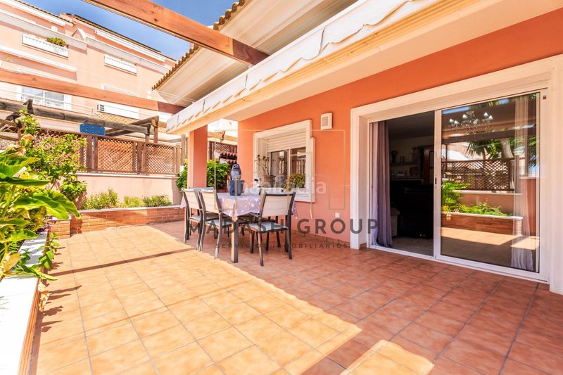 Foto 8d7a377c-ad25-4cfd-85e6-adb85a18ef07. Casa aparellada amb calefacció aparcament piscina a Vendrell (El)