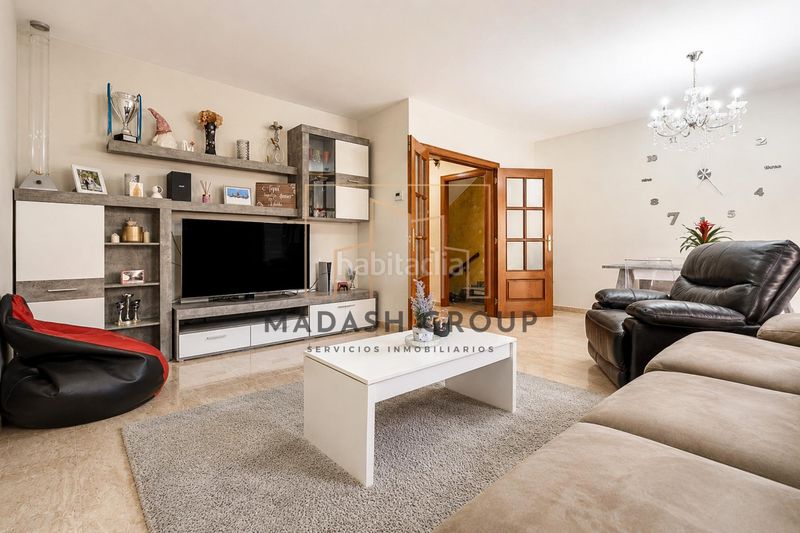 Foto ace0e302-0be3-4188-a8bd-2fdf5e3921dc. Casa aparellada amb calefacció aparcament piscina a Vendrell (El)