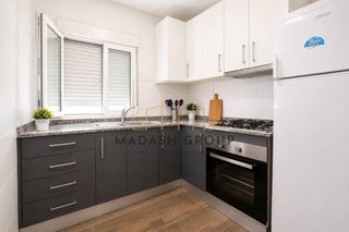 Reihenhaus  Carrer divuit. Vivienda ideal para 2 familias o inversión