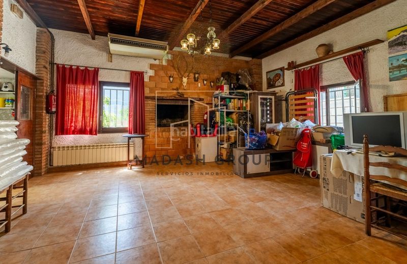 Foto 68ad627d-2975-4711-9053-aecbed2c8938. Casa amb calefacció aparcament a Botarell