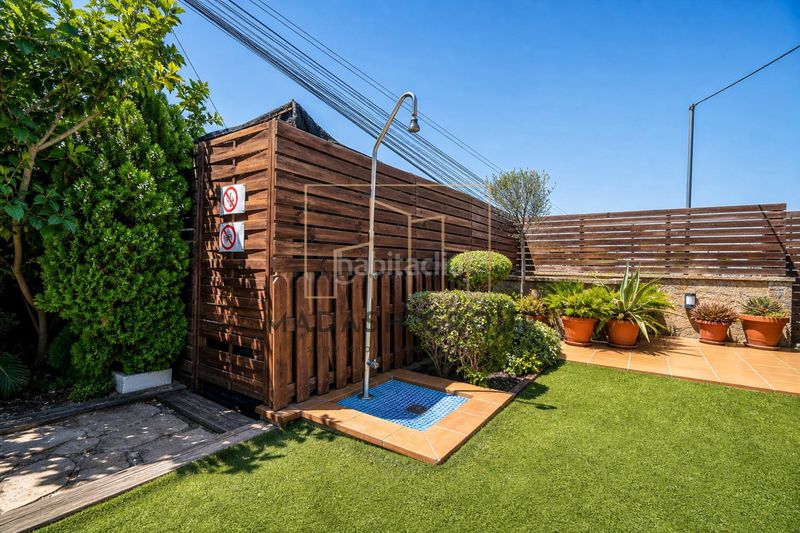 Foto 4d8b5c78-ff96-4e08-96d1-bb33358aa618. Casa con riscaldamento parcheggio piscina in Cunit residencial Cunit