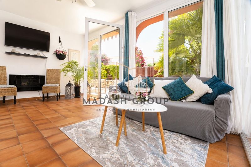 Foto ac7d2c9d-6170-4411-84da-308bc2a0051a. Casa con riscaldamento parcheggio piscina in Cunit residencial Cunit