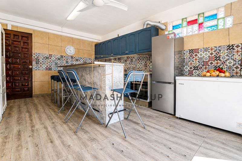 Foto d9320b67-e975-472c-a129-964e882fecae. Casa con riscaldamento parcheggio piscina in Cunit residencial Cunit