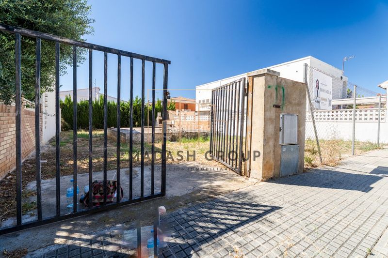 Foto 0ad446c0-786b-40f2-85b4-d02be693dd68. Terreny residencial a Cambrils port Cambrils