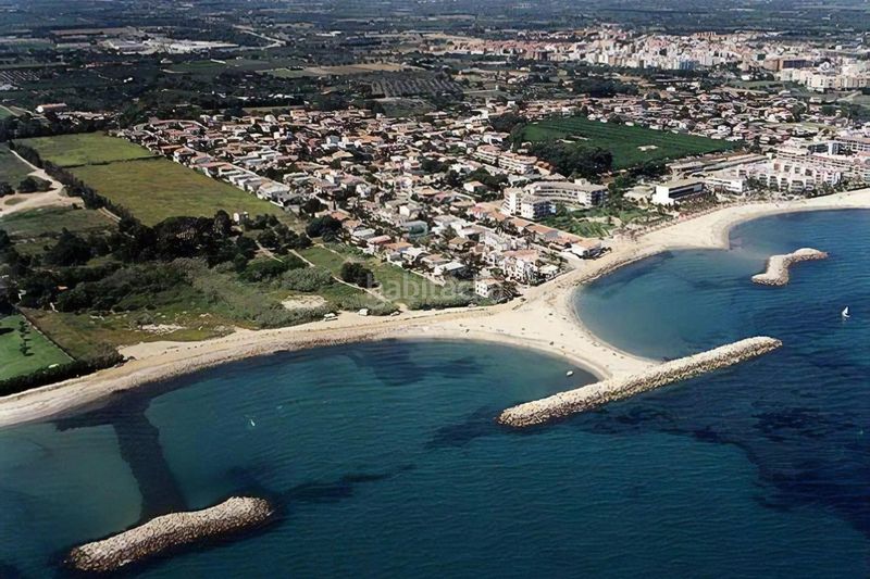 Foto e318553f-c2a8-46d7-bd69-91c30cf1b96b. Terreny residencial a Cambrils port Cambrils