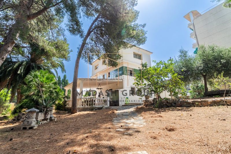 Foto 9a579f3d-b4aa-4a05-9c22-831758b5e04b. Casa amb calefacció aparcament a pla de maset - cap de Salou Salou