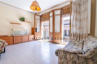 Appartamento  Carrer barceloneta. Gran piso de 125 m2 en pleno centro de valls con 4 habitaciones