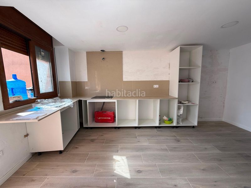 Foto 626959aa-6546-4a81-b000-0372910e1ef0. Casa aparellada amb calefacció aparcament a Canonja (la)