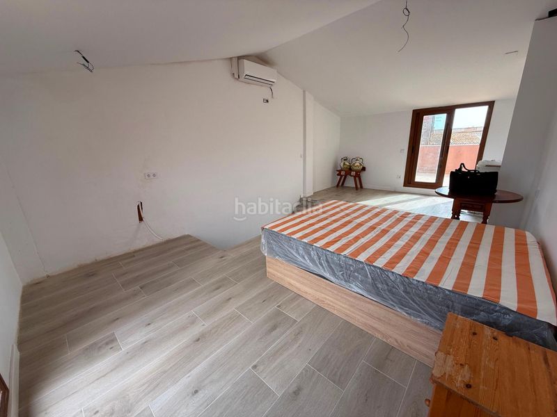 Foto 8d2638b8-dd34-42c7-a8d4-ef61890c5329. Casa aparellada amb calefacció aparcament a Canonja (la)