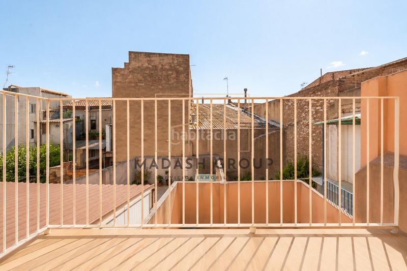 Foto d139de7d-f4e6-4ce5-8bb1-c36ba999ab24. Casa aparellada amb calefacció aparcament a Canonja (la)