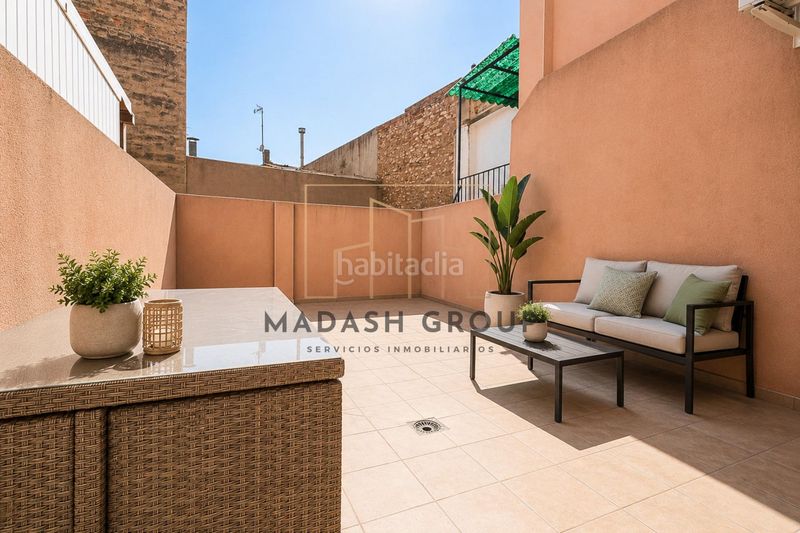 Foto d1d39bbb-f8d7-4ca0-aa3e-2444c6ded2d2. Casa aparellada amb calefacció aparcament a Canonja (la)