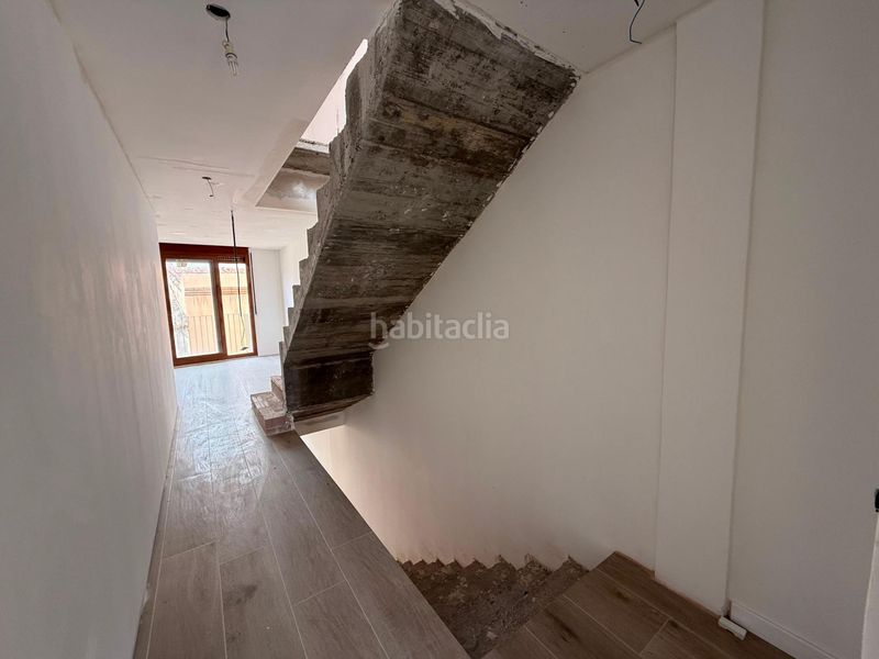 Foto e7adc405-e6d8-4225-bc71-cfbd263dc3e4. Casa aparellada amb calefacció aparcament a Canonja (la)