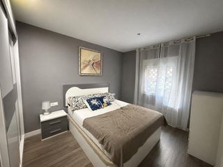 Ground floor  Calle vint-i-quatre. Planta baja reformada
