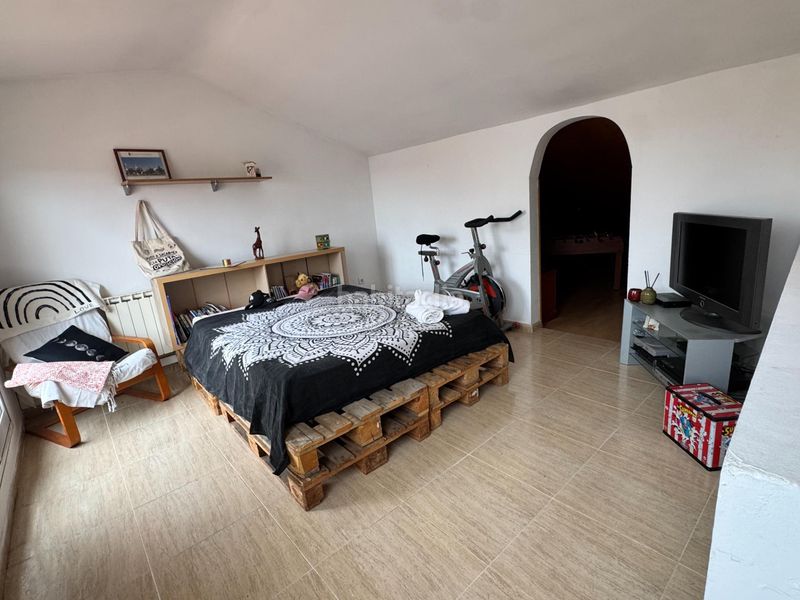 Foto 464f4367-39e1-4a86-8eb0-f364521917bc. Casa amb calefacció aparcament a Migjorn Reus