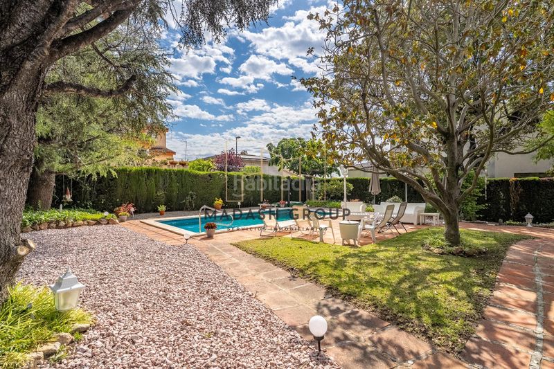 Foto 1be8fe88-1072-4f44-ab2e-a19094965827. Casa amb calefacció aparcament piscina a Mestral Reus