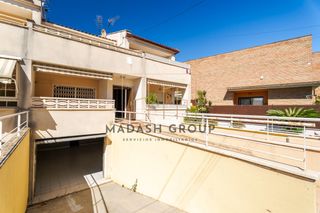 Casa adossada a Carrer CAUS ELS
