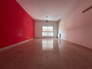 Etagenwohnung  Carrer portal nou. Producto financiacion 100. piso en valls 3 habitaciones, con par