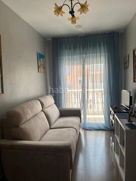 Foto d80b1e72-0e99-4e5d-a941-04b8a2fcb880. Casa adossada a avenida rómulo y remo 23 a Plaza de la Luz Ejido (El)