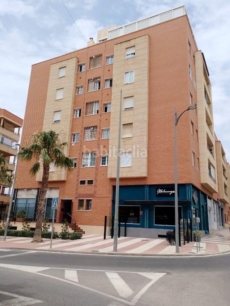 Foto 47874de1-1e39-4eb8-a0e9-8c9ecc029ef9. Pis amb calefacció piscina a Aguadulce Norte Roquetas de Mar