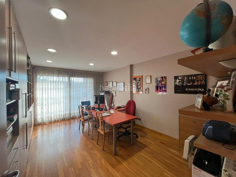 Foto 0c86b8fc-fea9-4653-b658-29b39a393088. Casa  espectacular con ascensor en pleno centro ! en Sabadell
