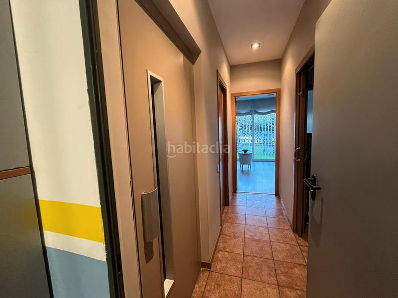 Foto 6b8f7471-5789-4d94-a0ba-9c176ea99a86. Casa  espectacular con ascensor en pleno centro ! en Sabadell
