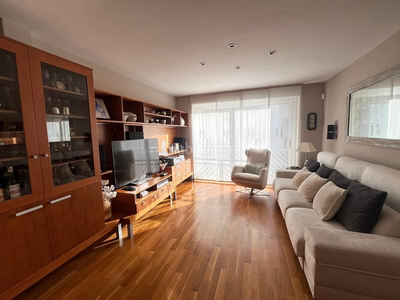 Foto b4ec80bb-47ec-4b4b-97f4-442ad4b5217f. Casa  espectacular con ascensor en pleno centro ! en Sabadell