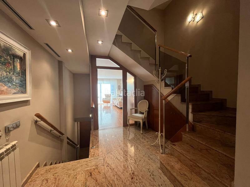 Foto c7f706ba-6b3b-4784-9b30-2d133feabc89. Casa  espectacular con ascensor en pleno centro ! en Sabadell