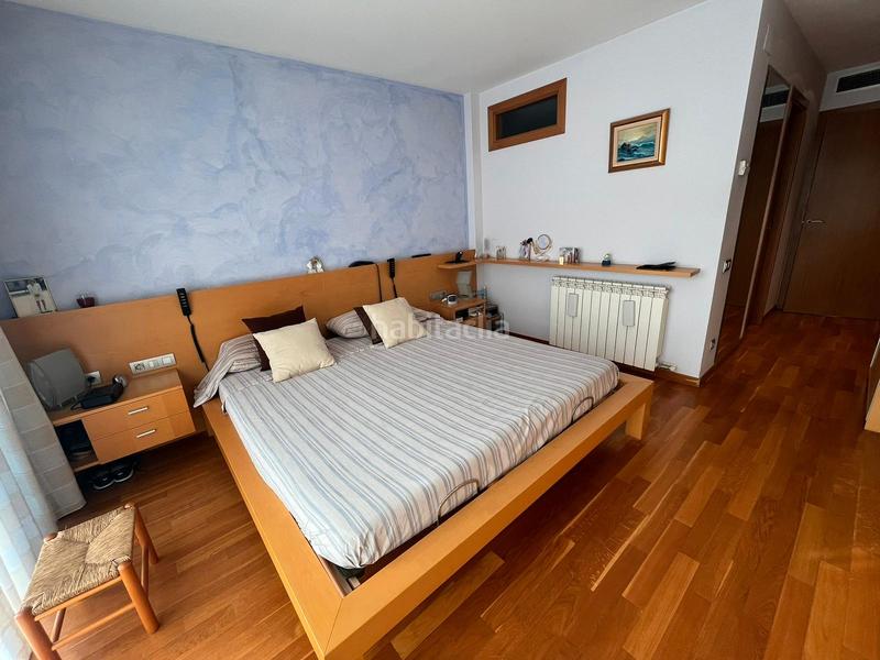 Foto fda203f7-f9ad-42a4-b78e-d88dc45e8e38. Casa  espectacular con ascensor en pleno centro ! en Sabadell