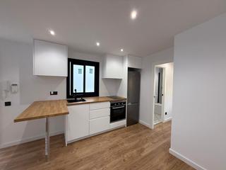 Miete Etagenwohnung in Centre. Apartament de lloguer 1 habitació nou a estrenar amb una terrass